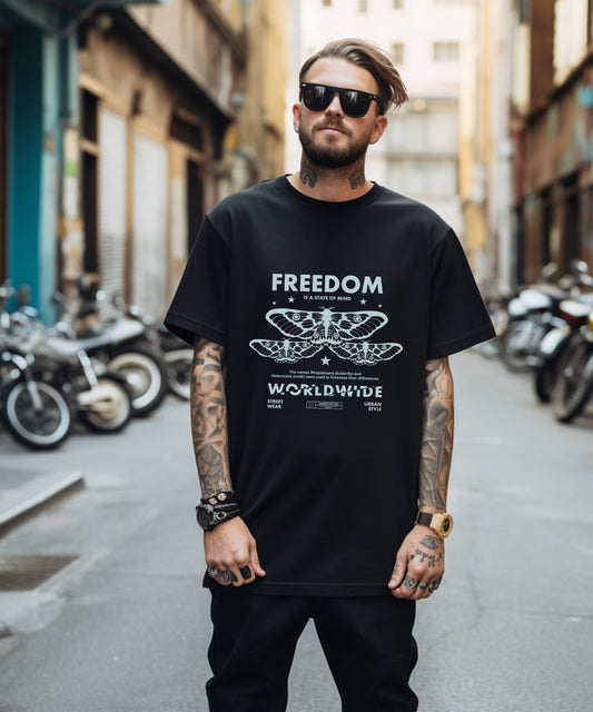 FREEDOM WORLDWIDE - Oversized Unisex Streetwear Tshirt