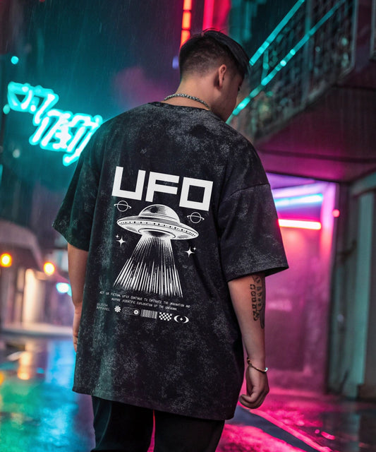 UFO ABDUCTION - Oversized Acid Washed T-shirt